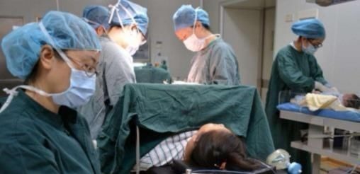 分娩|“谢谢我不喜欢喝牛奶”,产妇剖腹产闹笑话,护士忍不住笑出声