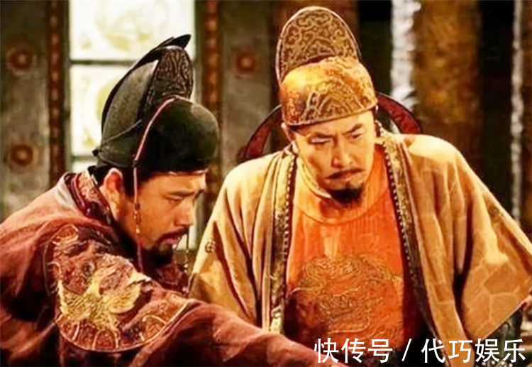 下联$杨家出上联“杨坚,杨幂,杨玉环,百步穿杨”李家人出的下联更牛