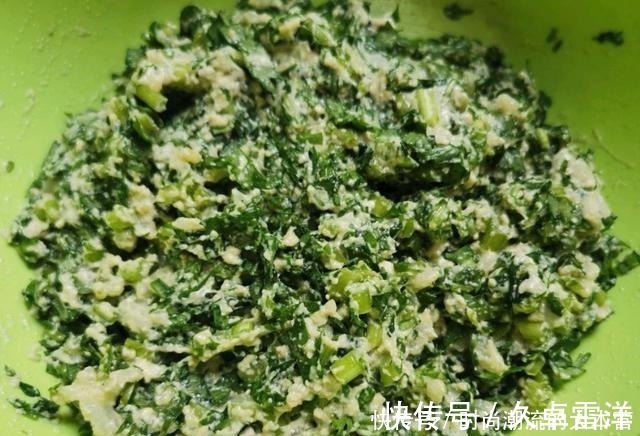 茼蒿丸子|失眠最怕这菜,才2块钱1斤,隔三差五吃一顿,一觉睡到大天亮