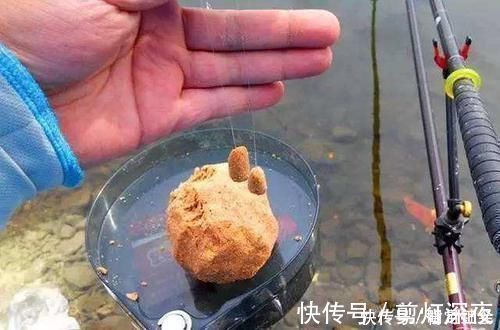 钓鱼：有人捏红虫，手掌瘙痒，喝了一个月的草药，有人一点没事！