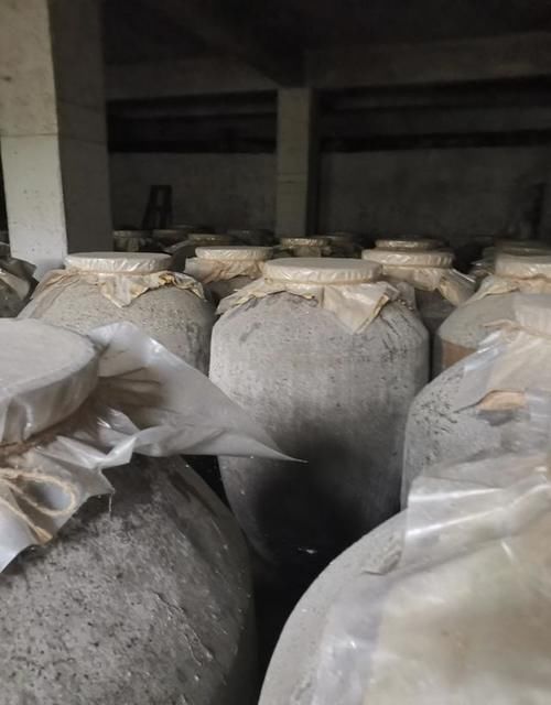 推荐|想屯200元左右纯粮固态发酵的白酒,边喝边藏,求大神们推荐?