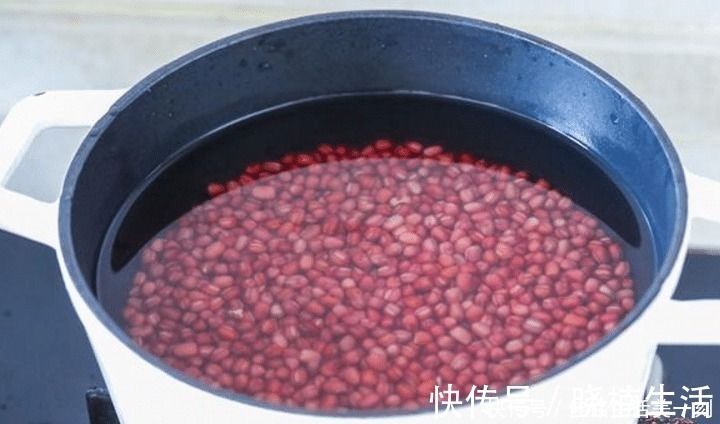 油条|7月，多给家人吃这面食，比包子油条好吃，出锅家人都抢着吃