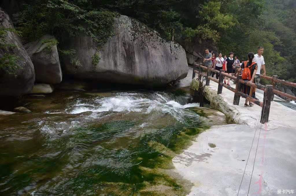 中年|西峡龙潭沟