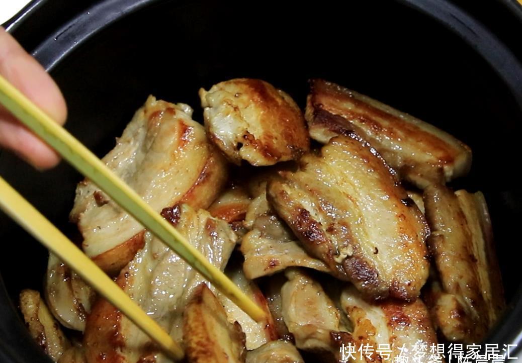 五花肉|先煎后焖五花肉,光闻香味都解馋!这一大锅,关系够铁才上这道菜