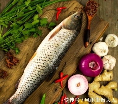 天冷,学会鱼肉新做法,入味好吃无腥味,上桌后连汤汁都不剩!