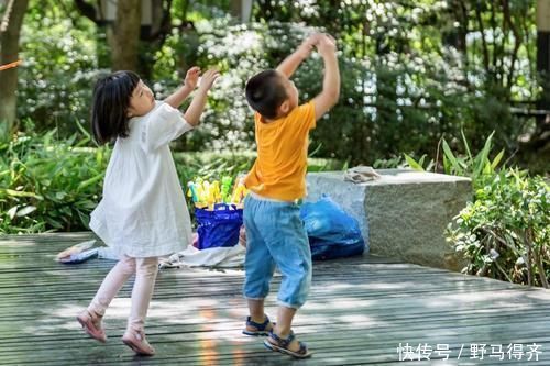 侄子|慕尼黑大学博士:孩子这种行为有助于智力发育,可许多家长却制止