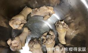 家常鸡肉菜谱,鸡翅根烧土豆,好吃到爆,美味又下饭,吃不够