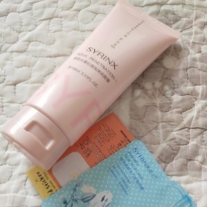 草本霜 在药店里,常常能见到的“良心护肤品”,真的特实用,一点也不贵