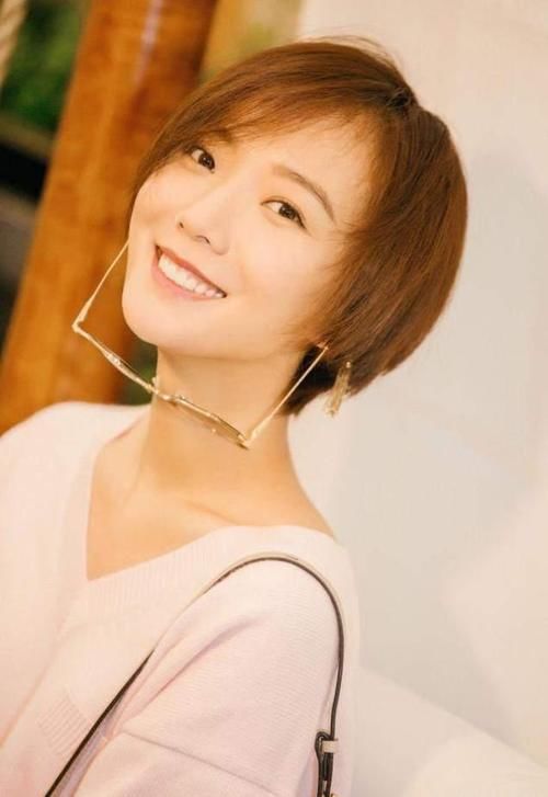 部位|你适合披头发还是扎头发?主要看这3个部位,发际线是关键