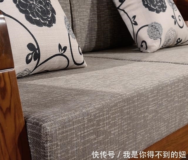 舒适|传统的沙发已经淘汰,当下流行实木中式沙发,环保又舒适