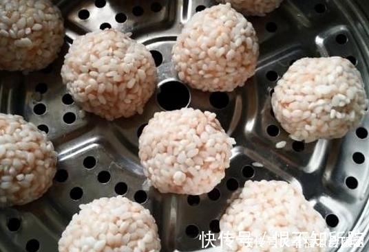 好吃|肉丸子加点它,香嫩不柴不油腻,又当菜又当饭,好吃得停不下来!