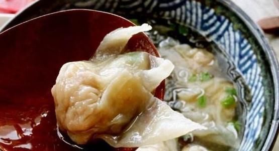高汤|自制馄饨,汤是关键,只需4样放在一起,开水一浇,味道一点不差