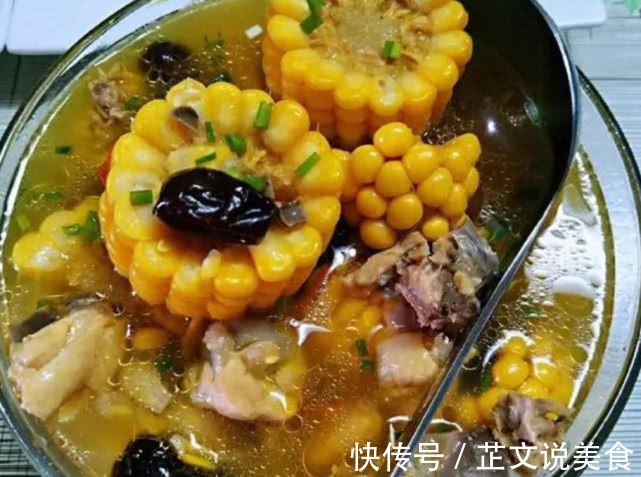 同事请我去他家吃饭,看到桌上的四道菜,我决定再也不来他家了!