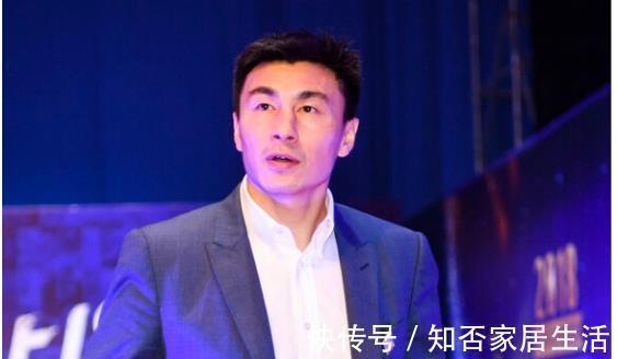 李霄鹏|昔日国足大佬退役后无人问津,曾跟李铁齐名,被球迷质疑为球霸