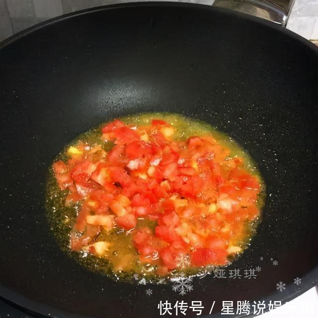 小米辣|不炒不煮不蒸,教你金针菇能让人吃上瘾的做法