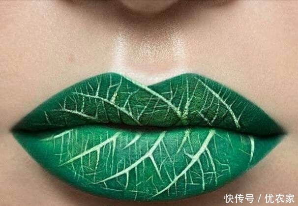 嘴唇|这些女孩的嘴唇被化过妆后,你还舍得亲上一口吗?