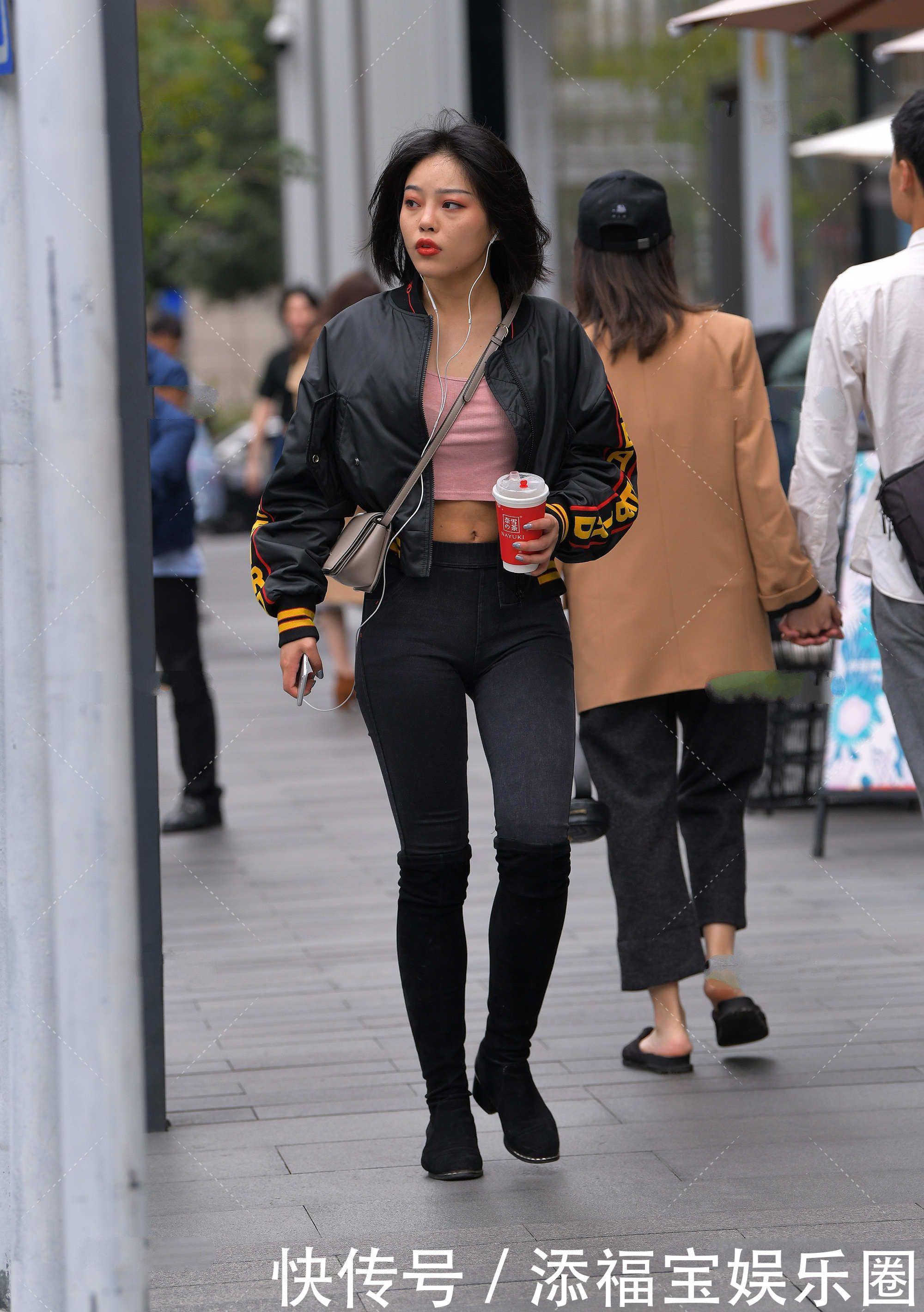 短款夹克衫混搭过膝长筒靴,显腿长