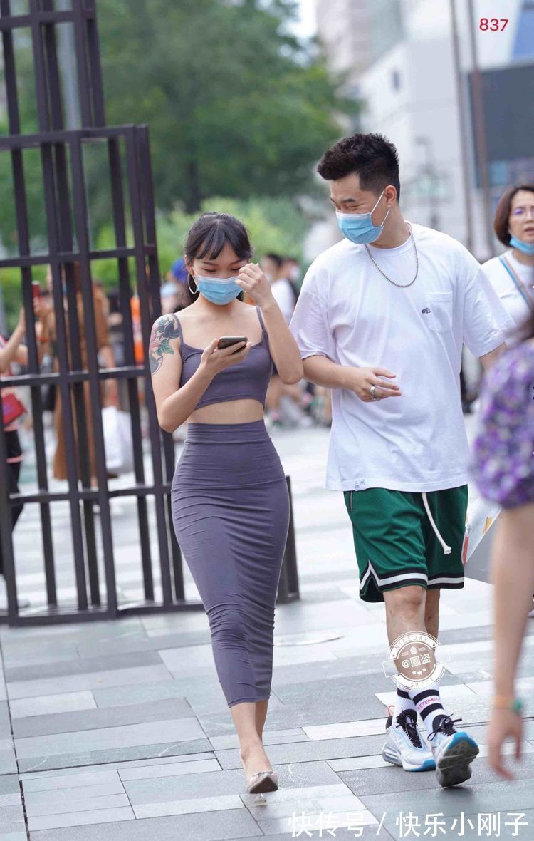 清新 优雅清爽的连衣裙穿搭更有立体感,秀出阳光的气质,清新时尚