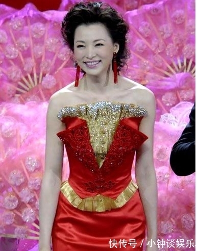 董卿|董卿连续4年缺席央视春晚,背后的原因究竟是什么?