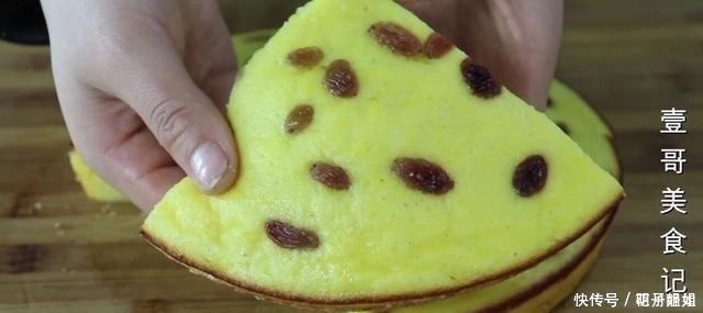 大米别煮着吃了,加2个鸡蛋,简单一做,太香了,比吃面包还过瘾