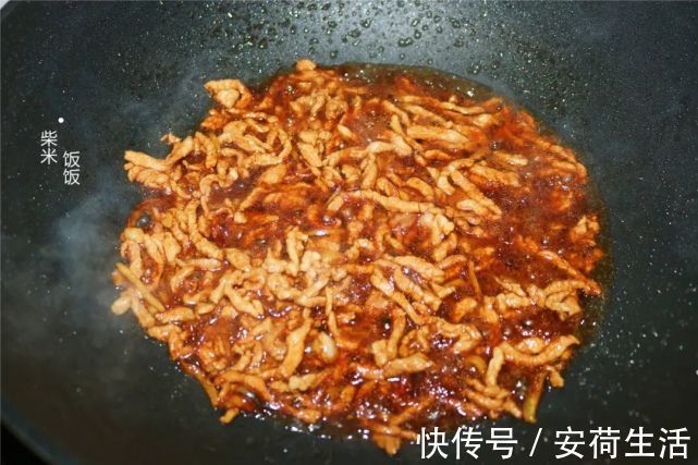 芹菜|夏季晚餐不用愁，这样做简单又省事，低脂还饱腹，我家常做