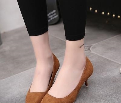 性感|一双靓丽性感的高跟鞋,才能让你穿出满满的女人味