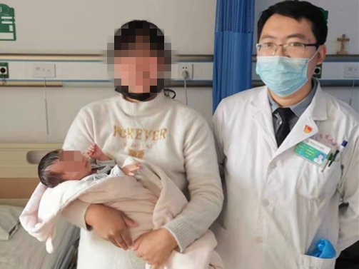 患儿|市五院烧伤医师徐文虎提醒冬天谨防婴幼儿烫伤！