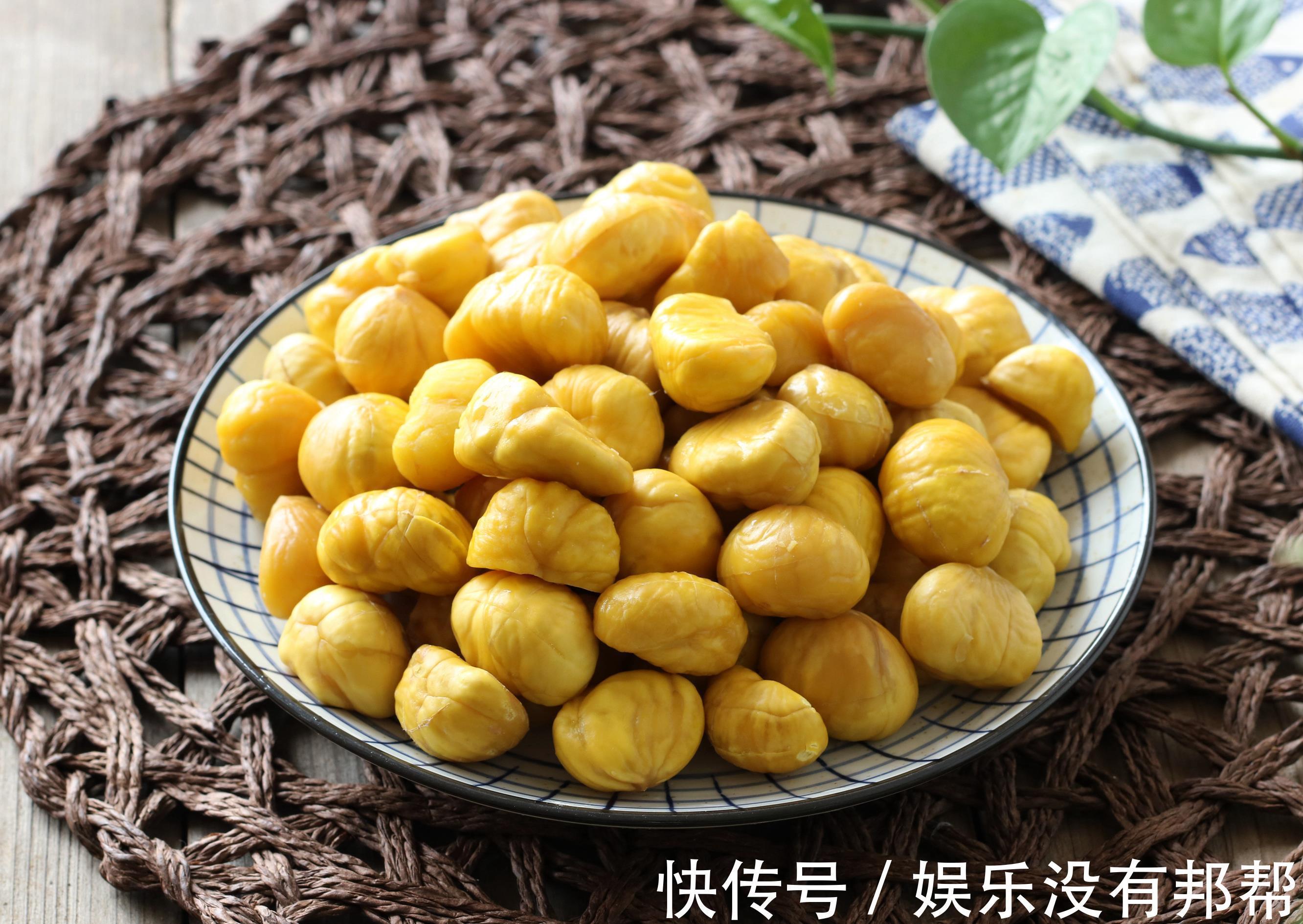 板栗|板栗剥皮,这方法真好用,我家每年都剥很多,冬天吃特省事