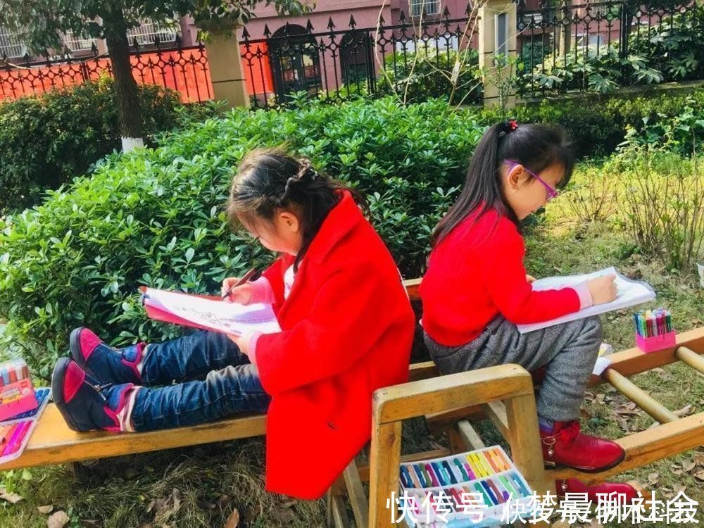 文具|小学生用水彩笔当口红,老师看了又气又笑:这是要当“黑魔仙”吗