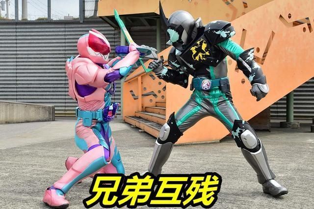 皮套|假面骑士Revice第7话先行，三骑打二骑，二骑打主骑，骑士大混战