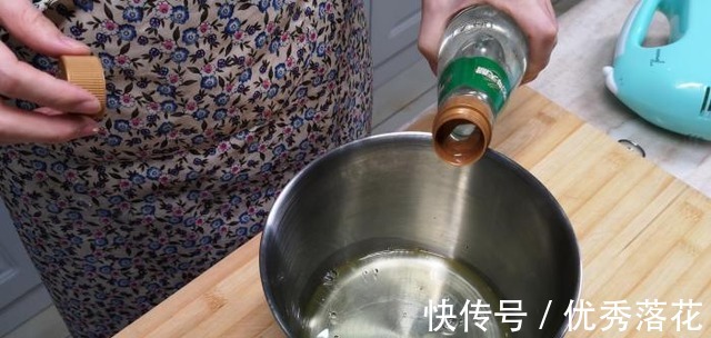 3个鸡蛋1瓶酸奶，不用烤箱不用油，简单一做，孩子吃的香！