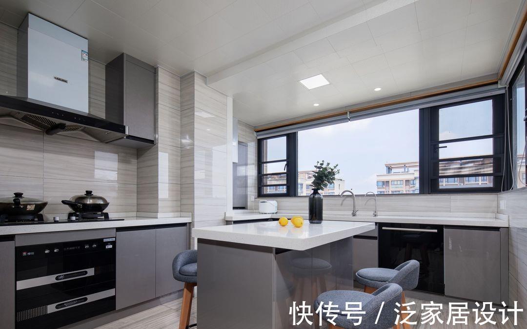 现代|120平的现代四居室,整体效果简洁明快,营造一种强烈的现代感