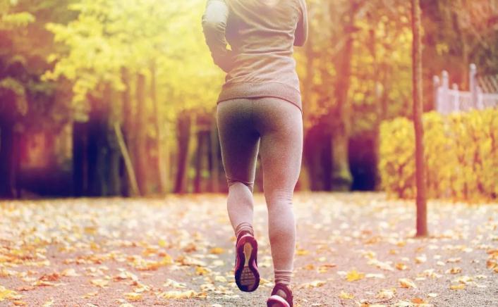 膳食纤维|坚持每天吃一个苹果,对血脂有什么影响?医生说出实情