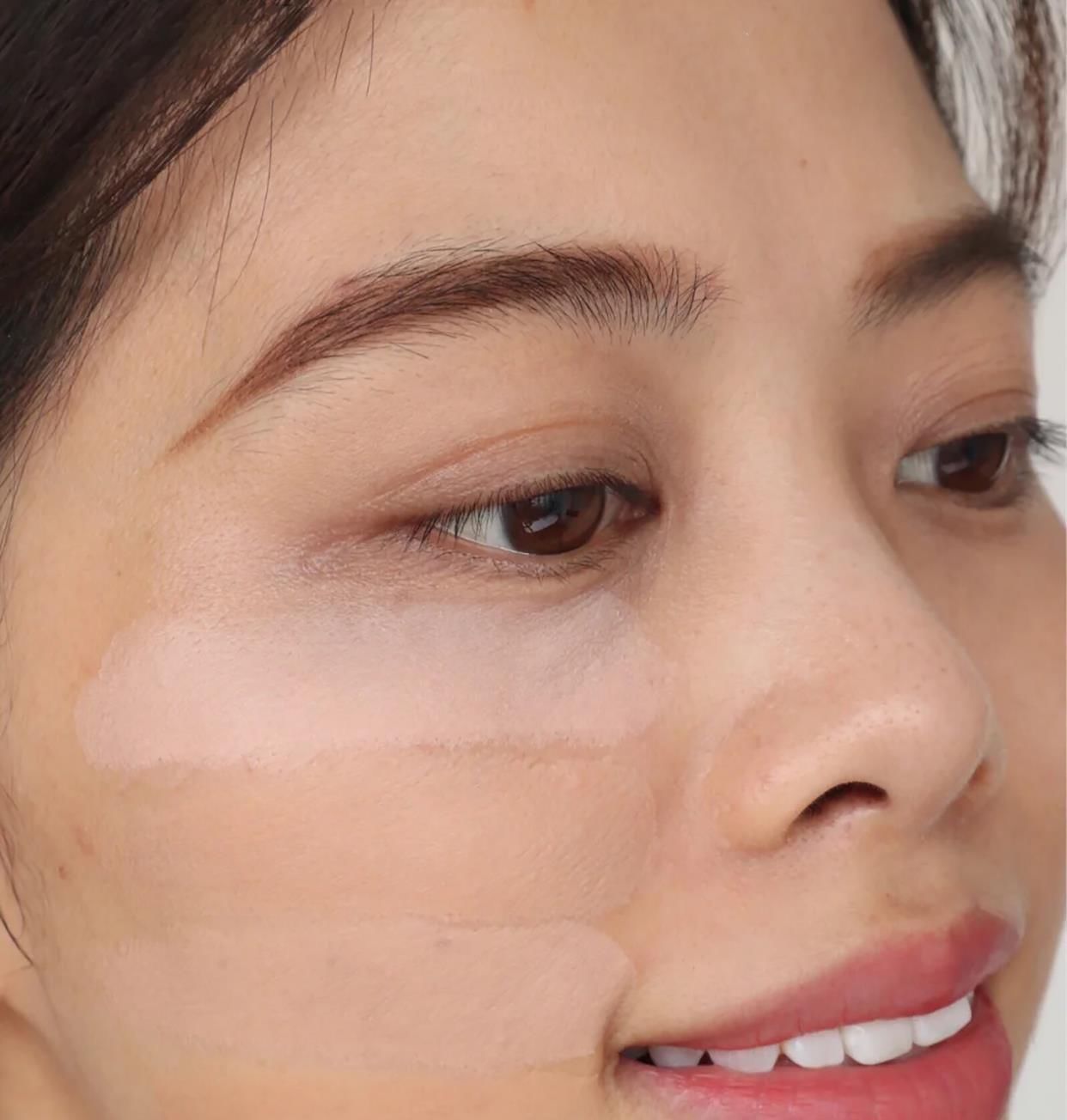 试色|黄黑皮女人化妆三不要,避开这些“雷区”,让你轻松变美