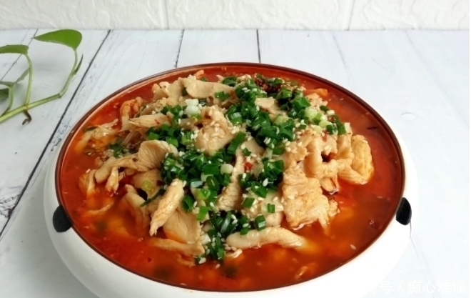 干辣椒面|入秋后,吃猪肉不如吃这肉,嫩滑鲜香,便宜又营养,家人都爱吃