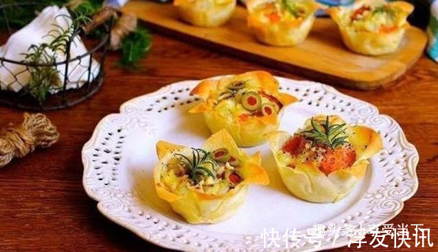 泡椒|美食炒鲜菇,酸辣鸡杂,馄饨皮迷你披萨,番茄豆腐圆子汤