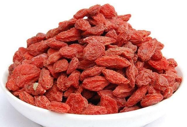 氣血不足、臉色蠟黃怎么辦？常吃4種食物，好氣色養(yǎng)出來