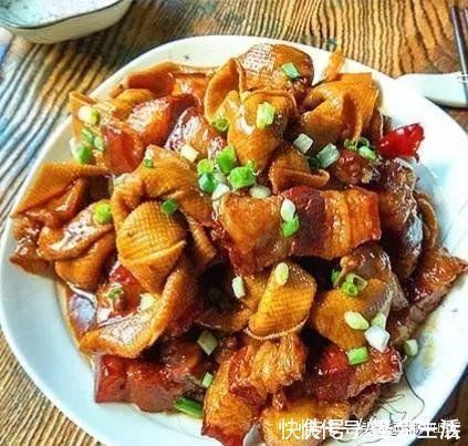 下班回家,简单做了一顿晚餐,晒到朋友圈,北方朋友看完:好想吃