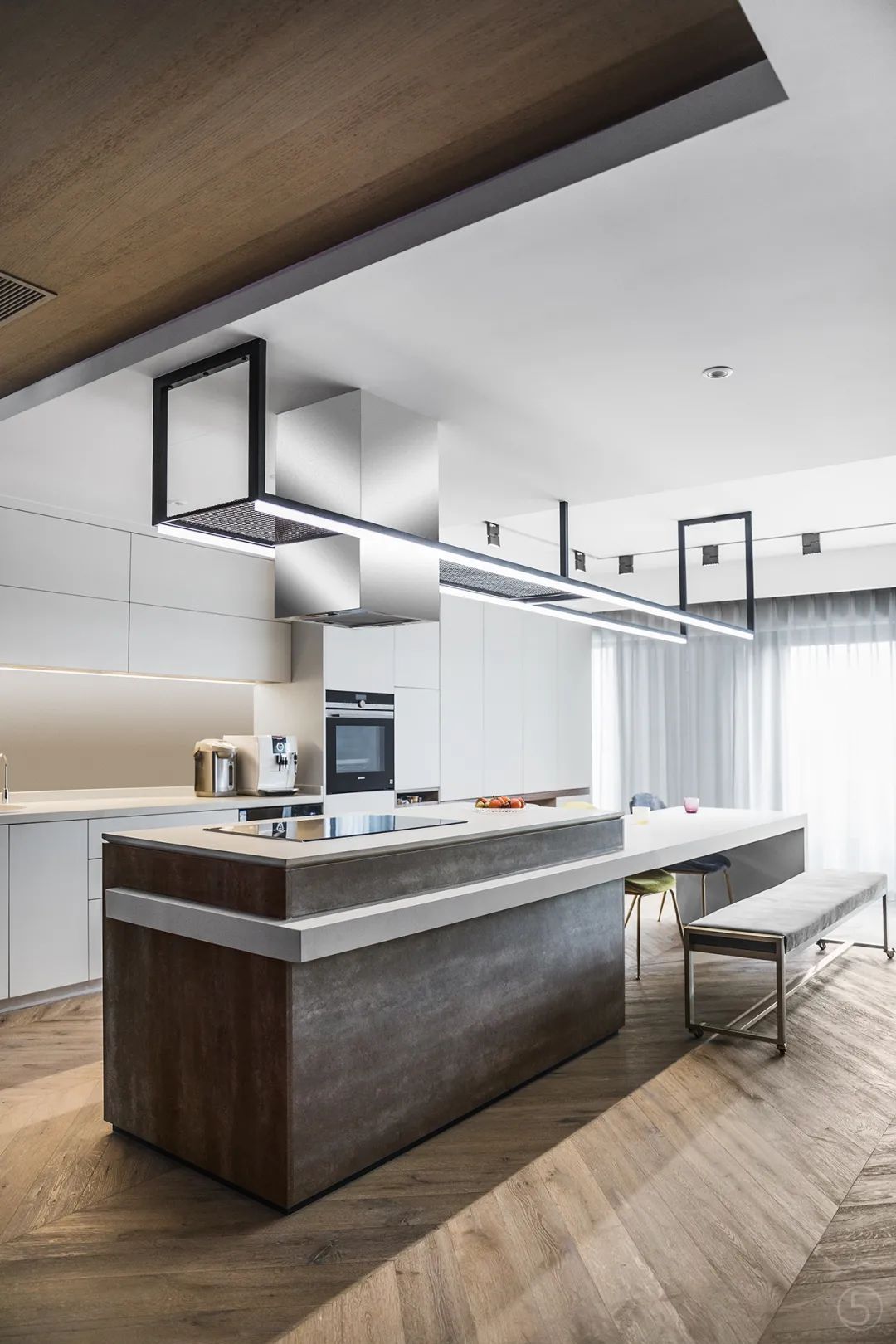 无主灯|180㎡现代极简，无主灯设计果然不凡，朴素的空间也有档次感