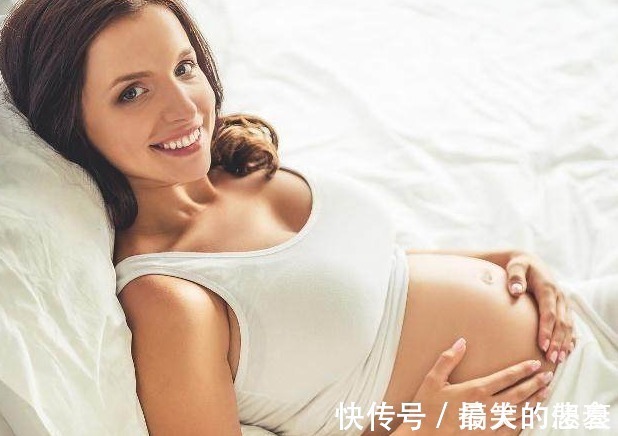 在职场|怀孕期间,孕妈晚饭尽量少吃4种食物,胎宝宝可能会感觉不舒服