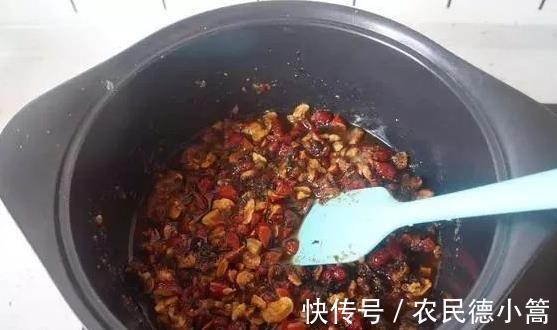 脸色|红枣与他们是绝配，坚持喝一个月，气血足，脸色红润显年轻！