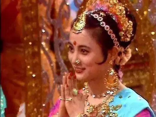 悟空！《西游记》原著，玉兔精为何先脱掉衣服，精着身子和悟空打架