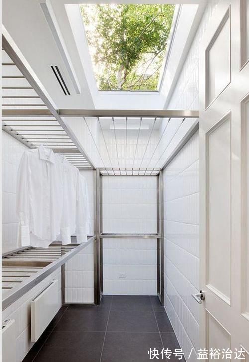 打卡|家里面积足够,腾出一间洗衣房,兼具洗晾晒和杂物收纳,一地多用~#每日打卡#