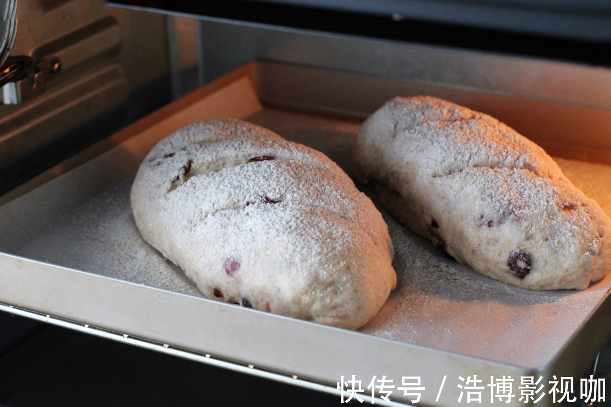 终于找到面包最省力的做法了，不用揉面、不加黄油，照样松软无比