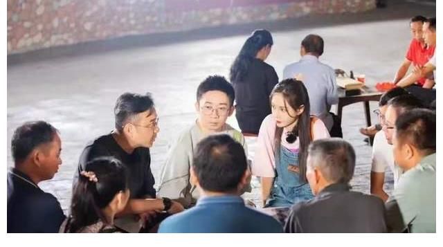 涵哥，杨迪联合梦辰一起开便利店，生意无比火爆，究竟为何？