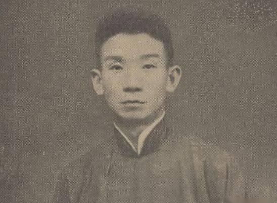 却说平剧“从前的艺人的习气断不可有,从前的艺人的操守却不可以没有”