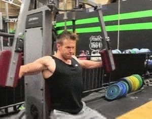 夹胸|同样是练胸，一个卧推一个夹胸，差距有多大