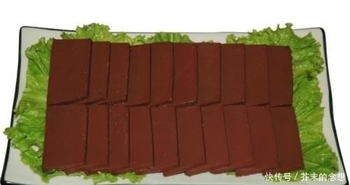 造假|七种造假食物,图五像在吃塑料,网友全部都吃过,我没救了