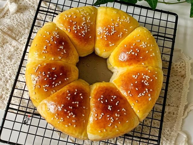 1碗面粉，一杯羊奶，教你做出松软香甜的面包，大人小孩都爱吃