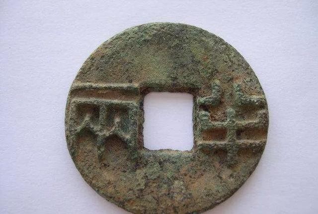 始皇帝|秦朝亡于始皇帝，汉朝亡于汉武帝，为什么说秦皇汉武才是真正的亡国之君？